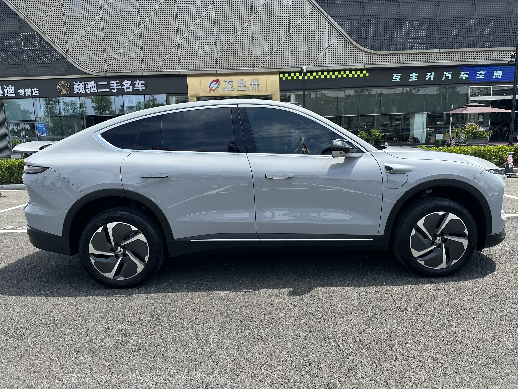 NIO EC7 75 kWh to purchase | USD 31,917 · FOB Ningbo | In stock | HSS