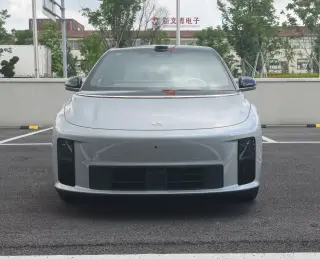 LI AUTO The ideal i6