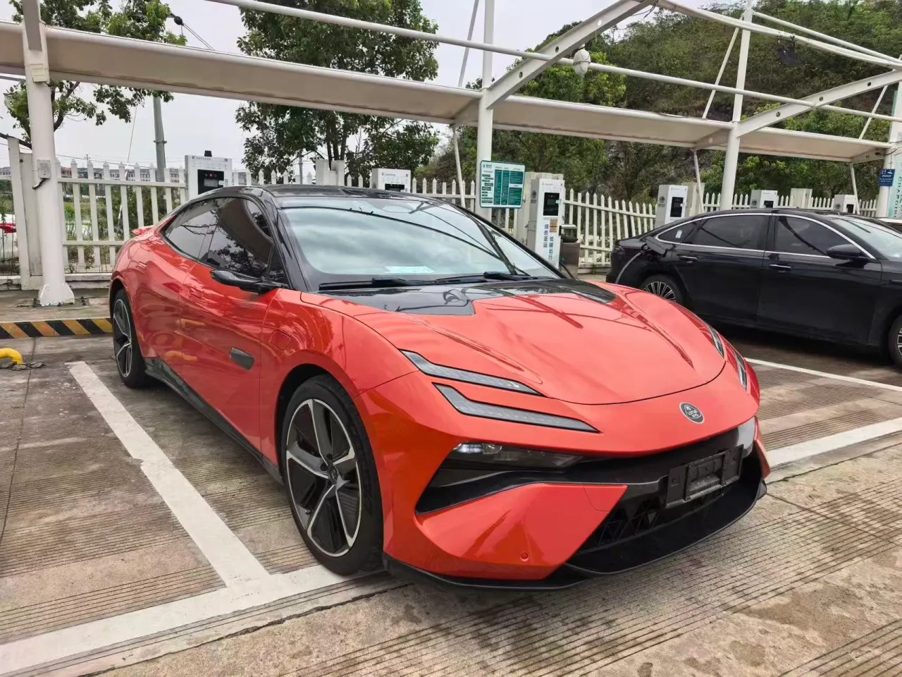 2024 LOTUS EMEYA S+ Exterior