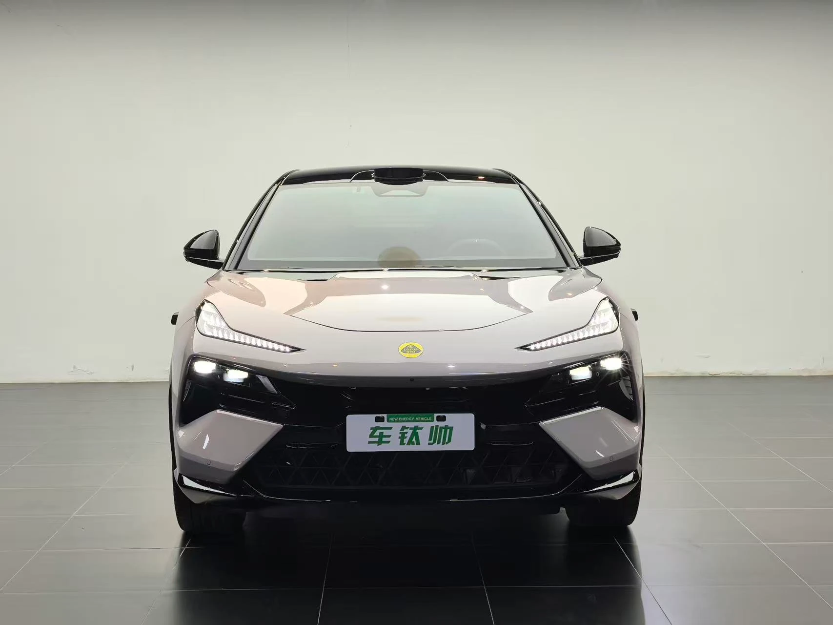 LOTUS ELETRE R+ | USD 68,028 · FOB Ningbo | In stock | HSS