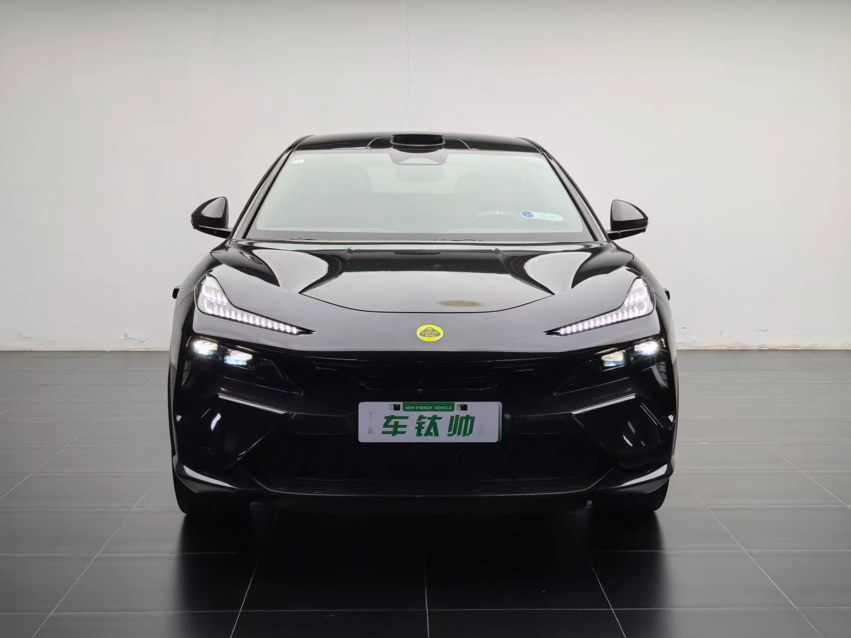 LOTUS ELETRE R+ | USD 66,639 · FOB Ningbo | In stock | HSS