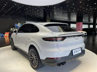 PORSCHE Cayenne Coupé 3.0T